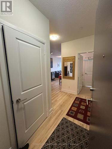 515B - 9600 YONGE STREET , Richmond Hill, Ontario L4C 0X3 3