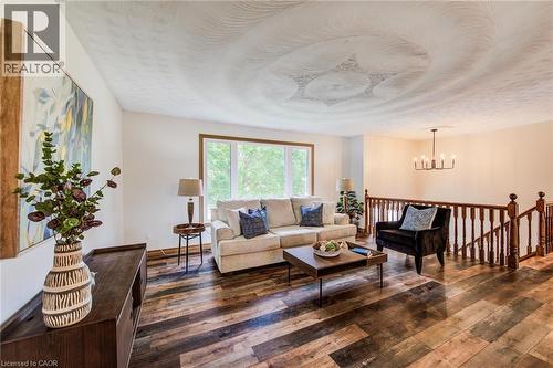 185 Blackwell Drive, Kitchener, ON - Indoor Photo Showing Living Room
