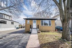 UPPER - 233 BETA STREET Toronto, ON M8W 4H7