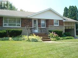14 MACBETH BOULEVARD St. Catharines, ON L2T 2M2