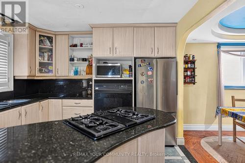 79 Westhampton Drive, Vaughan, ON - Indoor Photo Showing Kitchen