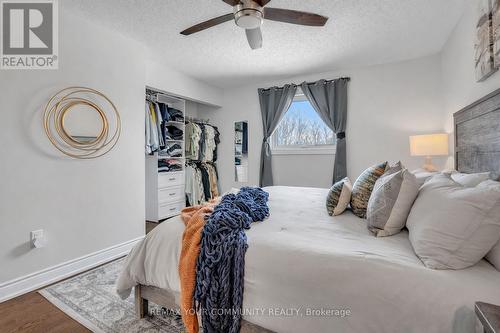 92 Sandringham Drive, Barrie, ON - Indoor Photo Showing Bedroom