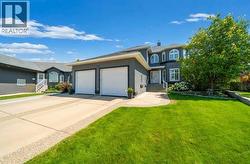 633 Spruce Way SE  Medicine Hat, AB T1B 4L4