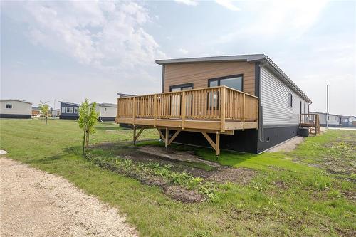 130 Prairie Oak Drive, Mitchell, MB - Outdoor With Deck Patio Veranda