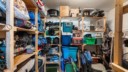 600 - 602 Rutland Road, Kelowna, BC - Indoor With Storage