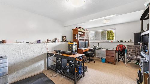 600 - 602 Rutland Road, Kelowna, BC - Indoor Photo Showing Other Room