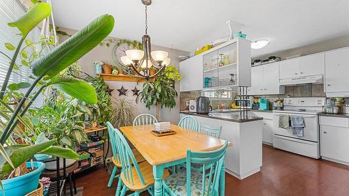 600 - 602 Rutland Road, Kelowna, BC - Indoor Photo Showing Dining Room