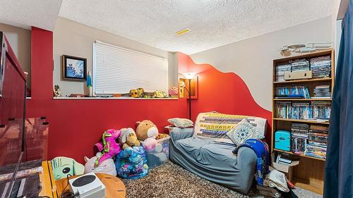 600 - 602 Rutland Road, Kelowna, BC - Indoor