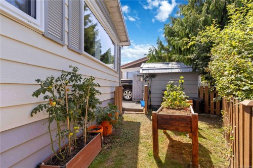 #6-158 Cooper Rd, View Royal, BC 