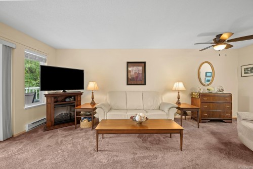#203B-698 Aspen Rd, Comox, BC - Indoor Photo Showing Living Room
