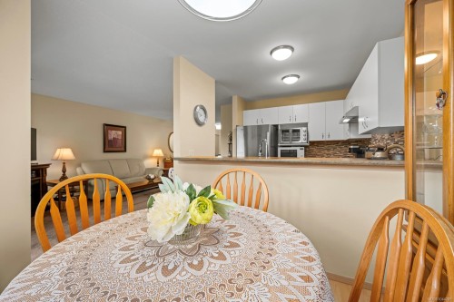 #203B-698 Aspen Rd, Comox, BC - Indoor Photo Showing Dining Room