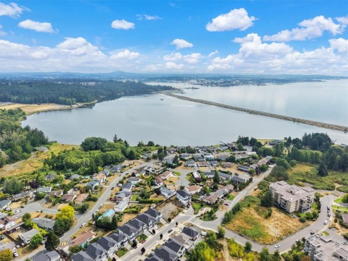 280 Seafield Rd, Colwood, BC 