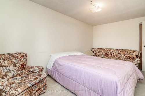 4040 Silverhaze Road, Mississauga, ON - Indoor Photo Showing Bedroom