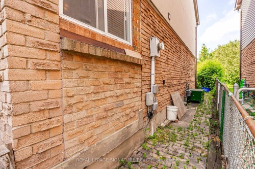 4040 Silverhaze Road, Mississauga, ON - Outdoor