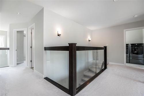 71 Lake Bend Rd, Winnipeg, MB - Indoor