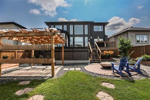 71 Lake Bend Rd, Winnipeg, MB - Outdoor With Deck Patio Veranda