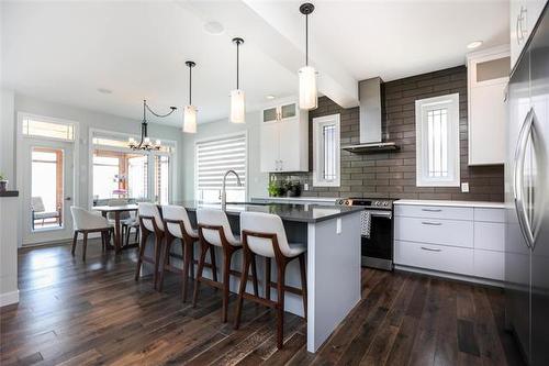 71 Lake Bend Rd, Winnipeg, MB - Indoor Photo Showing Kitchen With Upgraded Kitchen