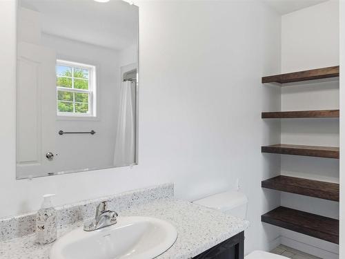 181 Timberland Road, South Range, NS - Indoor Photo Showing Bathroom