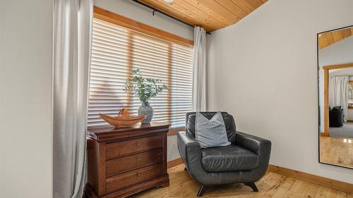 1802 Greywolf Drive, Panorama, BC - Indoor