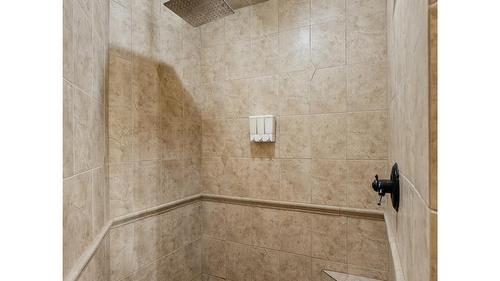 1802 Greywolf Drive, Panorama, BC - Indoor Photo Showing Bathroom