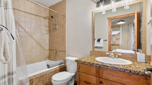 1802 Greywolf Drive, Panorama, BC - Indoor Photo Showing Bathroom
