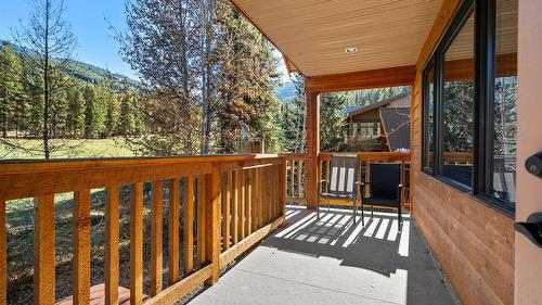 1802 Greywolf Drive, Panorama, BC - Outdoor With Deck Patio Veranda With Exterior