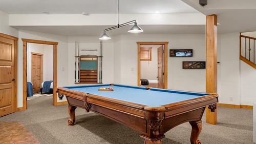 1802 Greywolf Drive, Panorama, BC - Indoor Photo Showing Other Room