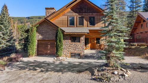 1802 Greywolf Drive, Panorama, BC - Outdoor