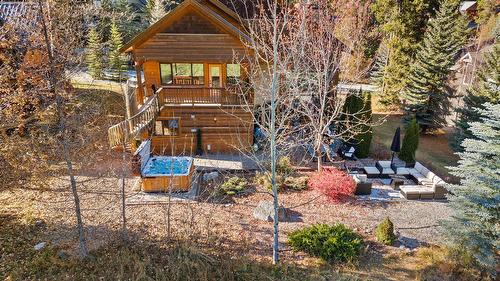1802 Greywolf Drive, Panorama, BC - Outdoor