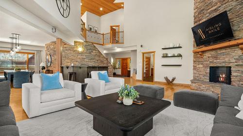 1802 Greywolf Drive, Panorama, BC - Indoor Photo Showing Living Room With Fireplace