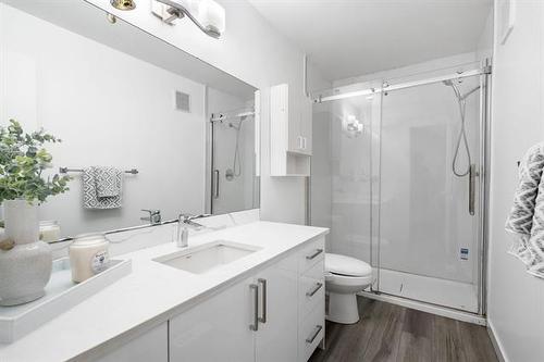 26 Denman Cr, Winnipeg, MB - Indoor Photo Showing Bathroom