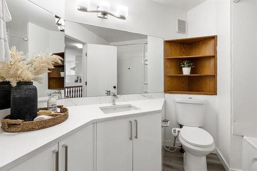 26 Denman Cr, Winnipeg, MB - Indoor Photo Showing Bathroom