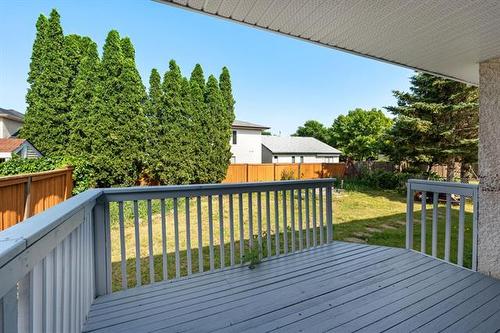 26 Denman Cr, Winnipeg, MB - Outdoor With Deck Patio Veranda With Exterior