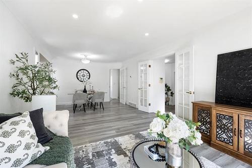 26 Denman Cr, Winnipeg, MB - Indoor Photo Showing Other Room
