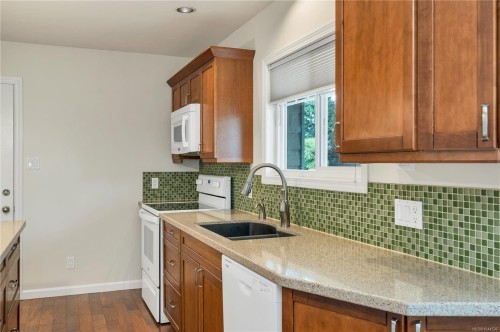 66 Oregon Rd, Campbell River, BC 