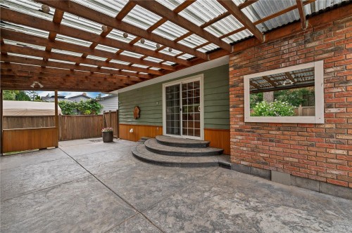66 Oregon Rd, Campbell River, BC 