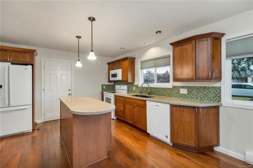 66 Oregon Rd, Campbell River, BC 