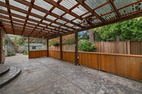 66 Oregon Rd, Campbell River, BC 