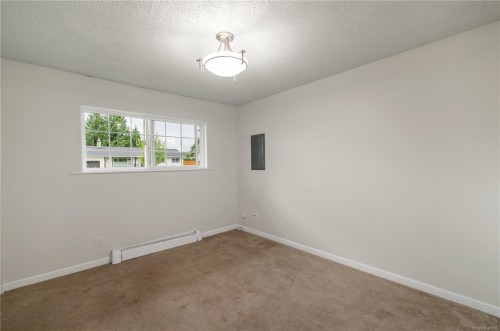 66 Oregon Rd, Campbell River, BC 