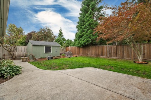 66 Oregon Rd, Campbell River, BC 