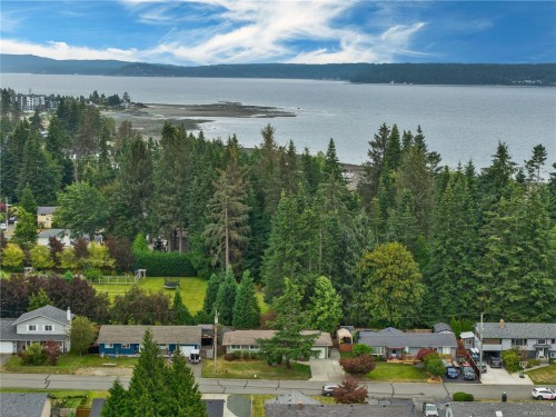 66 Oregon Rd, Campbell River, BC 