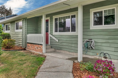 66 Oregon Rd, Campbell River, BC 