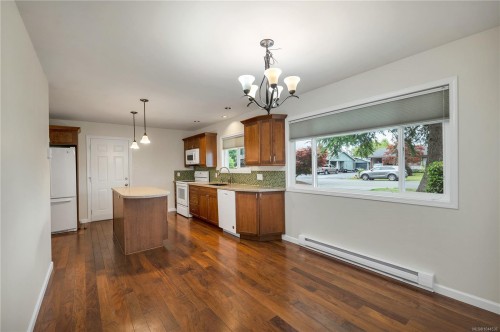66 Oregon Rd, Campbell River, BC 