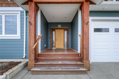 2129 Blue Jay Pl, Courtenay, BC 