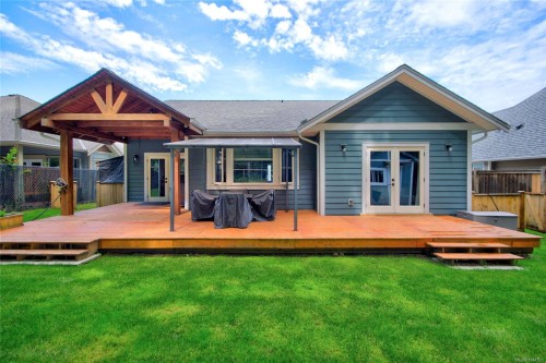 2129 Blue Jay Pl, Courtenay, BC 