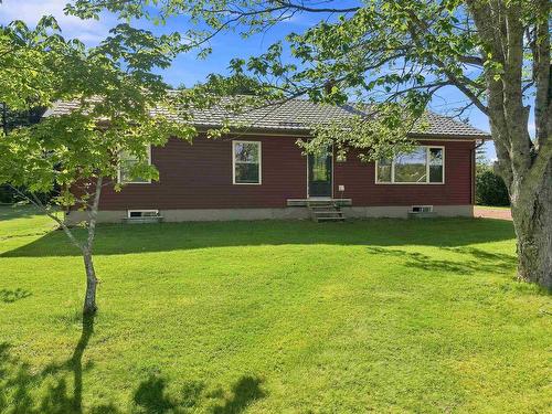 119 Pier Road, Parrsboro, NS - Outdoor