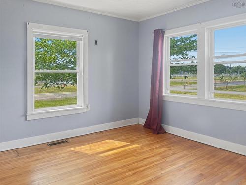119 Pier Road, Parrsboro, NS - Indoor Photo Showing Other Room