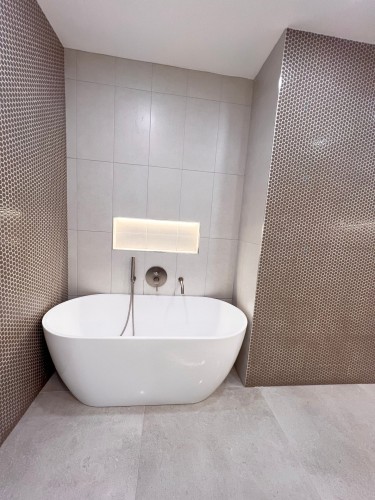 Bathroom - 6439 Av. Des Érables, Montréal (Rosemont/La Petite-Patrie), QC - Indoor Photo Showing Bathroom