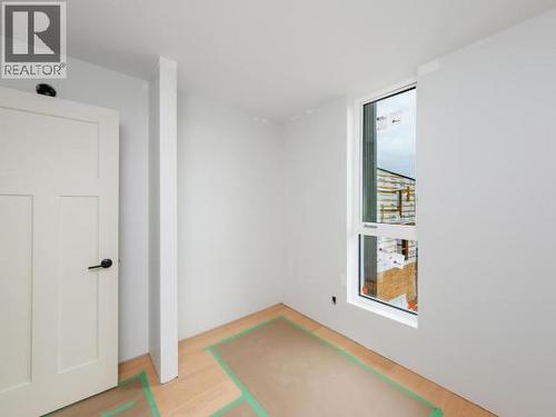 1-244 Witch Hazel Drive, Whitehorse, YT - Indoor Photo Showing Other Room