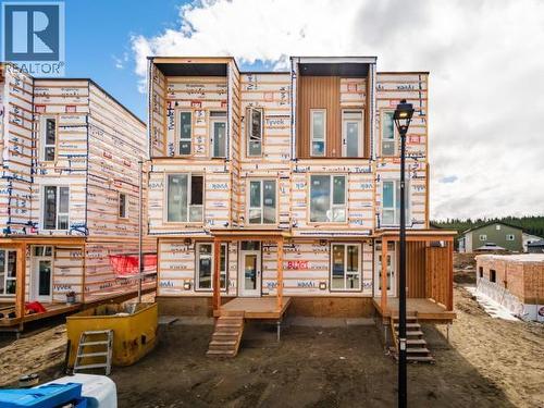 1-244 Witch Hazel Drive, Whitehorse, YT - Outdoor